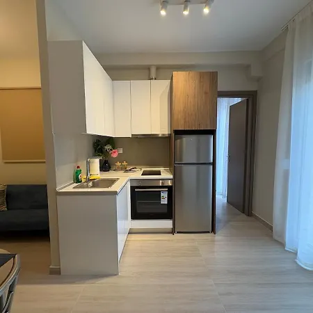 Zeus 2 Apartman *